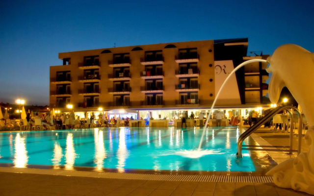 Roses Hotel