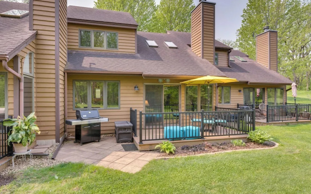 Updated Retreat w/ Golf Course & Wildlife Views!