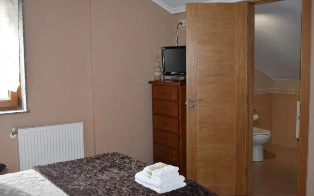 Restaurante & Pensión A Pedra