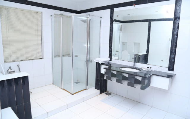 Westin Suites Guest House