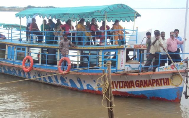 Hotel River Bay