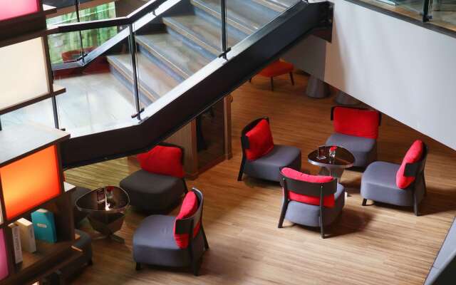 Park Plaza Bangkok Soi 18