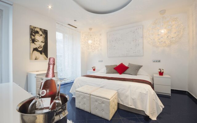 Alaia Holidays Apartments And Suite Caballero De Gracia