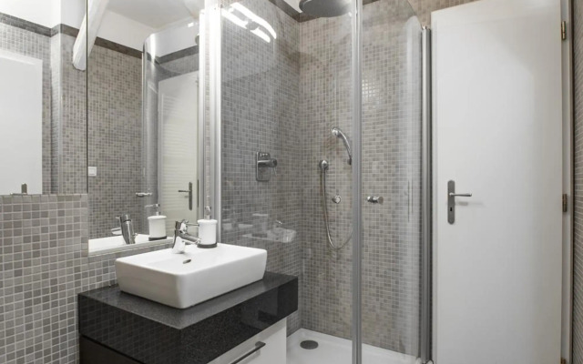 18Th Century Loft At Charles Bridge