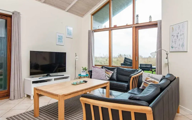 8 Person Holiday Home in Ulfborg