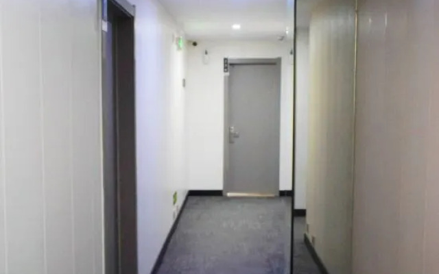 Shangyijia Themed Hostel