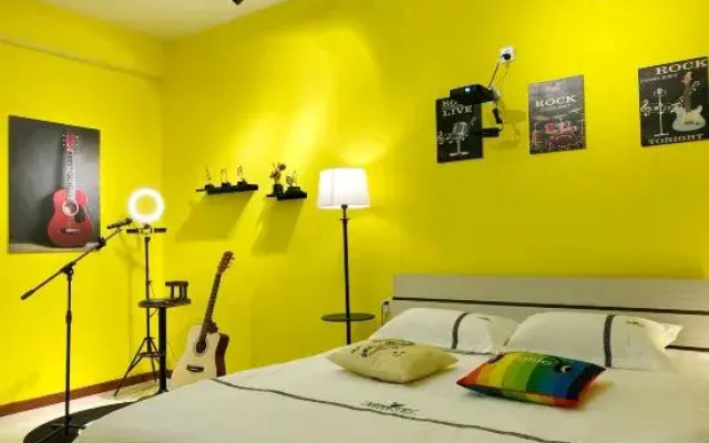 Xiaobuding theme apartment