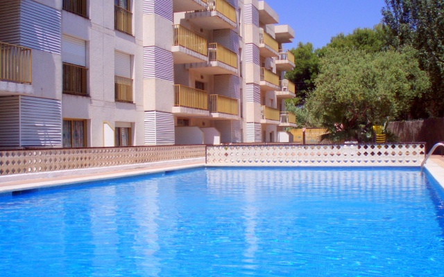 Rentalmar Pins Marina