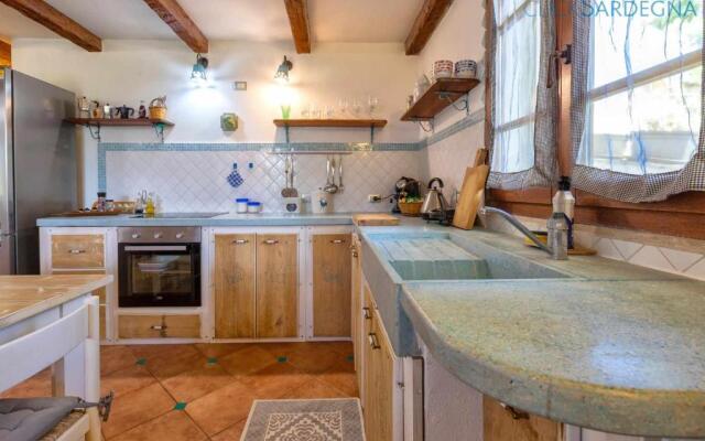 Alghero, Villa Josephine With Spectacular Swimming Pool, for 8 Guests