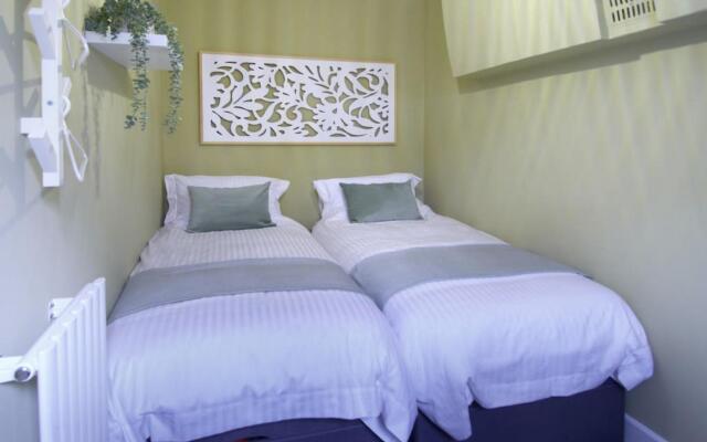 Knightstone Apartment