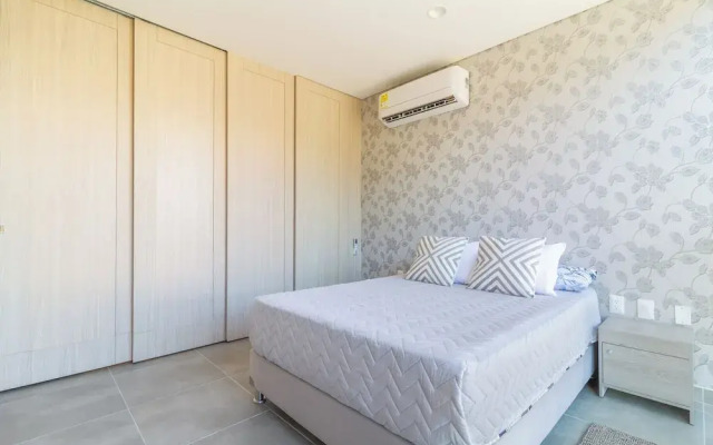 Salguero Suites By HostPro