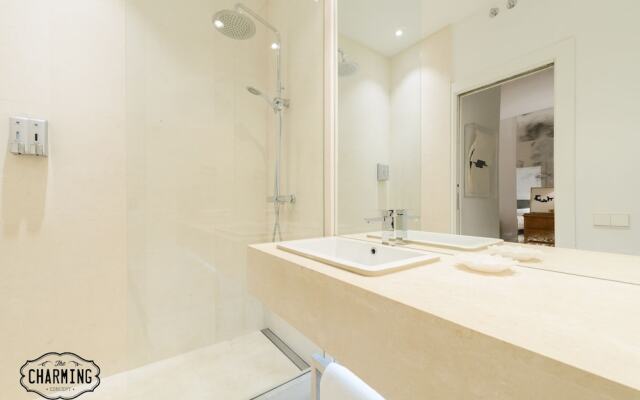 Charming Museo del Prado Luxury