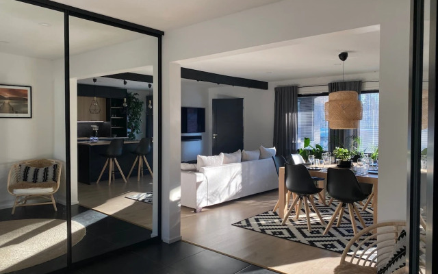 Idyllic Villa Unikko With Jacuzzi And Sauna