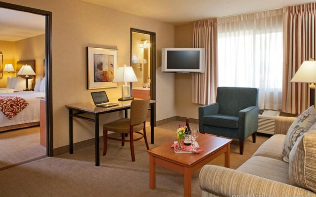 Silver Cloud Inn - Bellevue Downtown