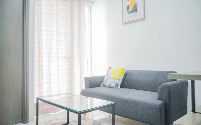 Elegant and Comfy 2BR Emerald Bintaro Apartment
