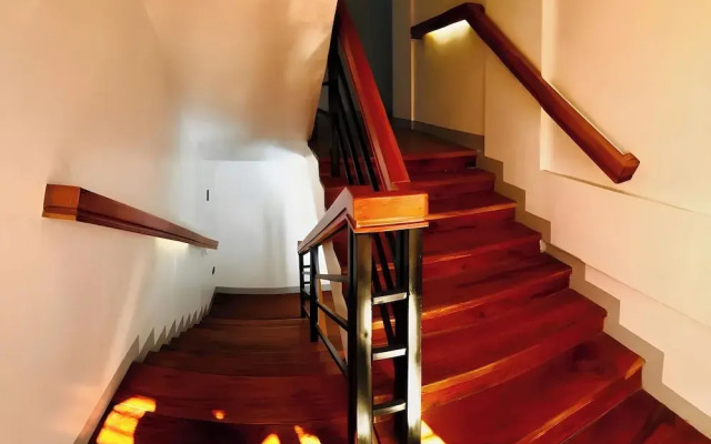 Belltower CSheLi Suites Bantay - Vigan