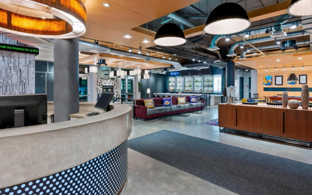 Aloft Jacksonville Airport