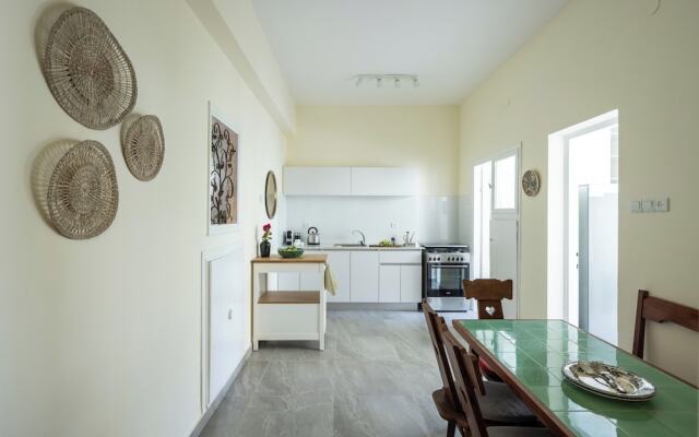 Eclectic Rabin Square Apt by Sea N' Rent