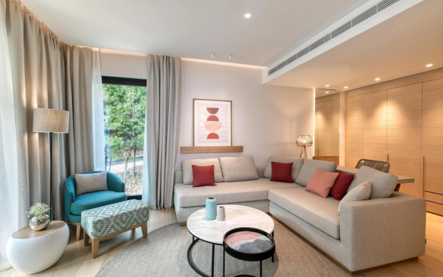 Vathi Cove Luxury Resort & Spa