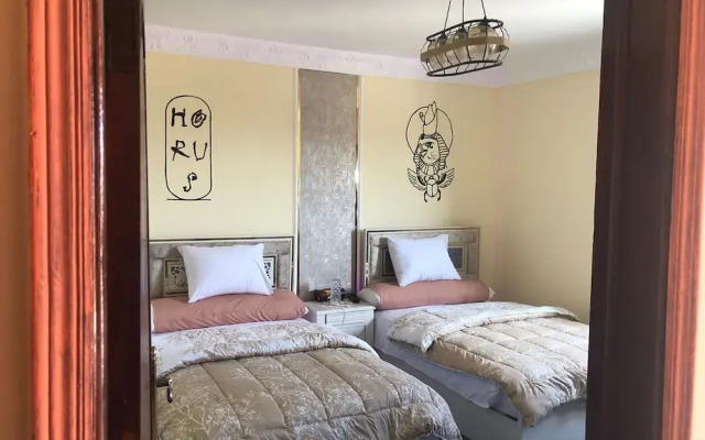 sneferu pyramids inn