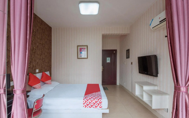 Huaxin Hotel