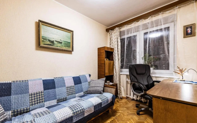 Cozy Apartment in Kaunas with Free Parking
