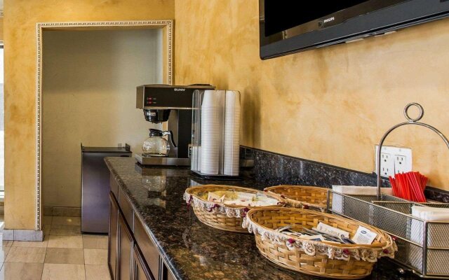 Rodeway Inn & Suites Pacific Coast Highway