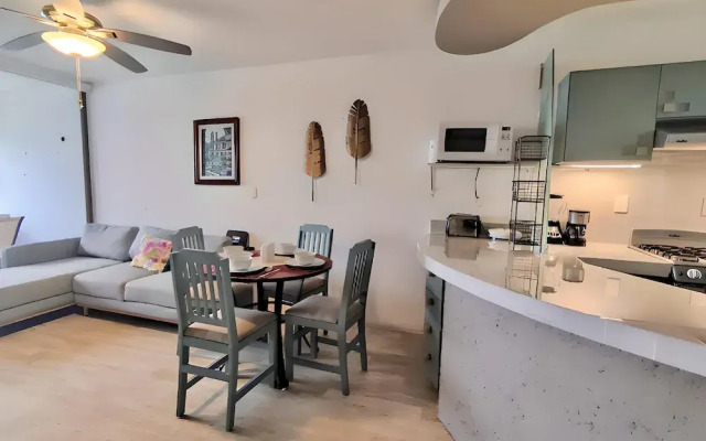 Beachfront and Ocean View Apartment