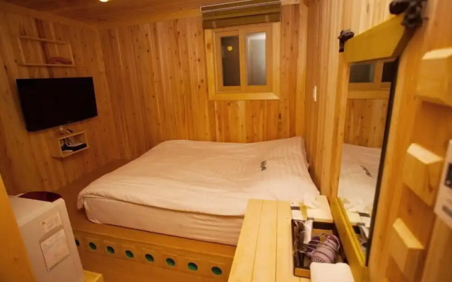 Seogwipo Harbor Pension