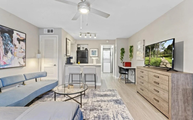 Quaint Studio Close to Downtown and Domain