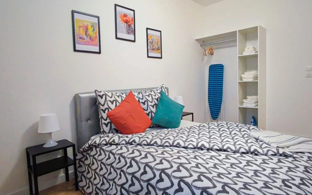 Apartment Near University and Airport Paris-orly by Servallgroup