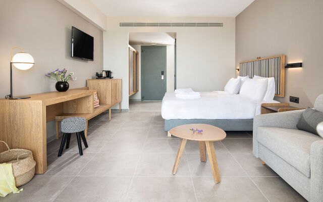 Portes Lithos Luxury Resort