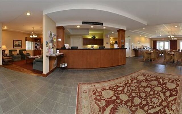 Rivertide Suites Hotel