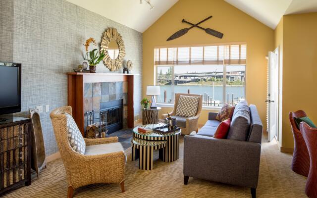 Kimpton Riverplace Hotel by IHG