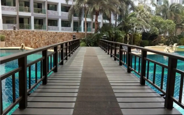 The Residence Floor 7 Room 706