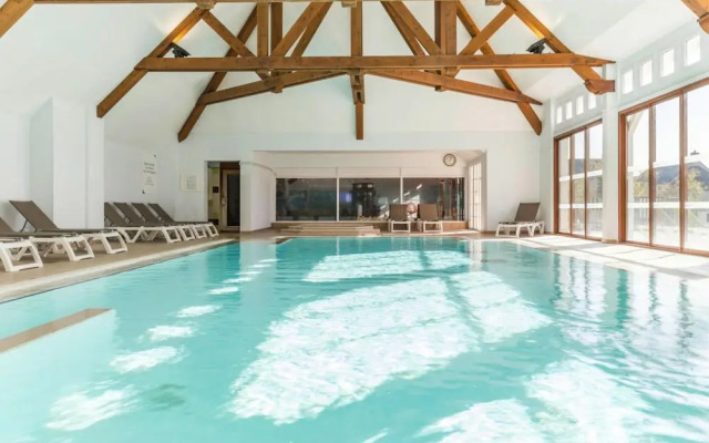 Holiday Home in Residence Le Green Beach, Port-en-besssin-huppain