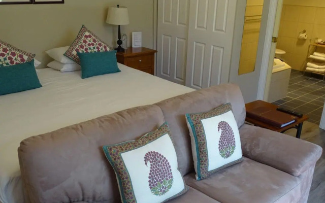 Oyster Cove Chalet