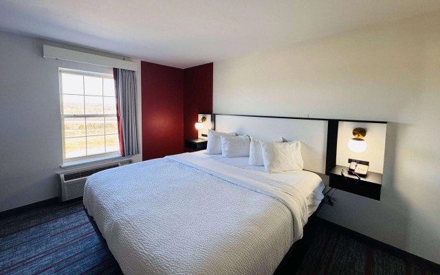 Ramada by Wyndham Sparta/At Speedway