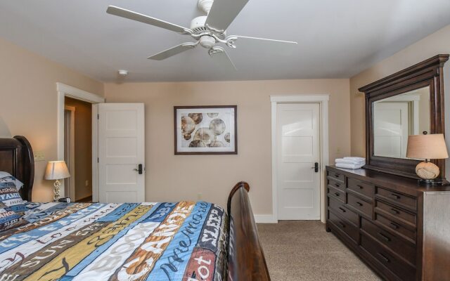 Just Relax 4 Bedroom House