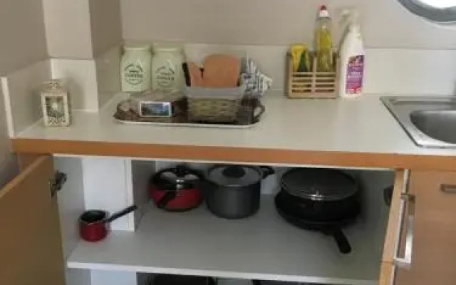 Alex Residence 103