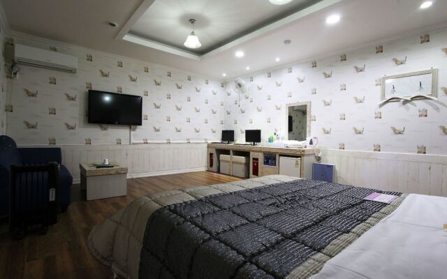 Picasso Motel Daejeon