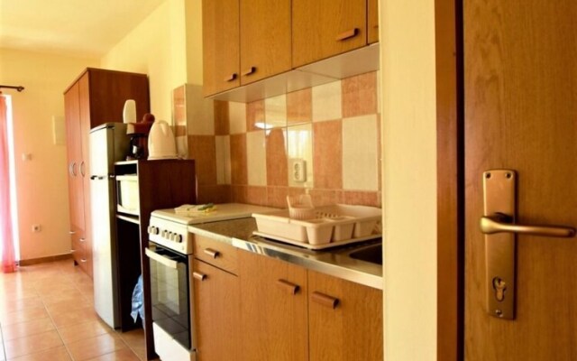 Mari - 30m From the sea - A3