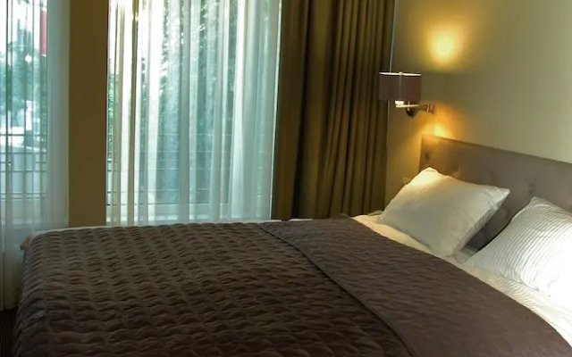D31 Hotel & Apartments