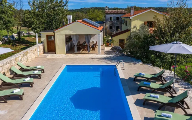Villa Casa Ida Comfortable Holiday Residence