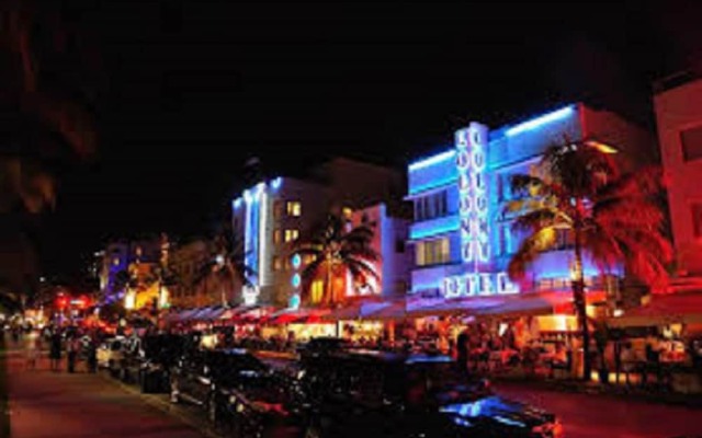 Strand Ocean Drive Suites