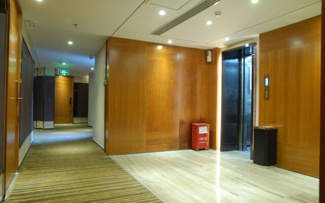 Insail Hotels (Gongbei Port Zhuhai)