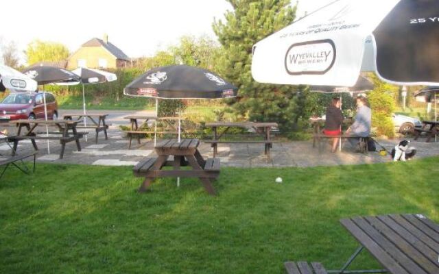 Three Horseshoes Inn