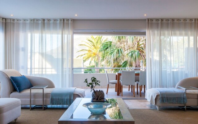 Geneva Drive Luxury Villa