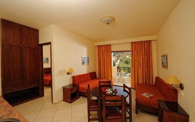 Maria Lambis Apartments