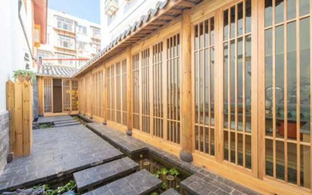 G Joyful · Meet Hotel (Nanping Pedestrian Street Jinma Biji Fang)